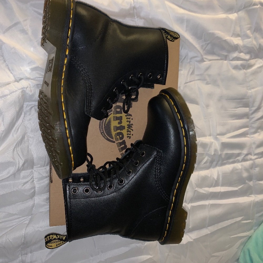 size 7 never worn doc martens